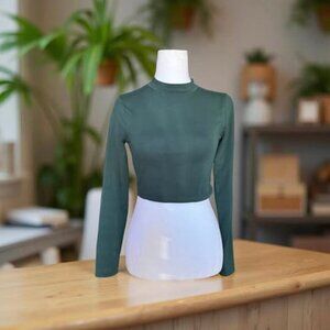 GREEN CROP TOP